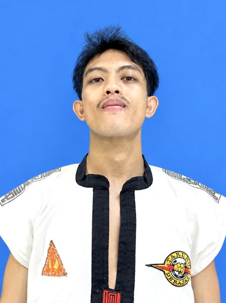 Dimas, atlet TARUNG DERAJAT