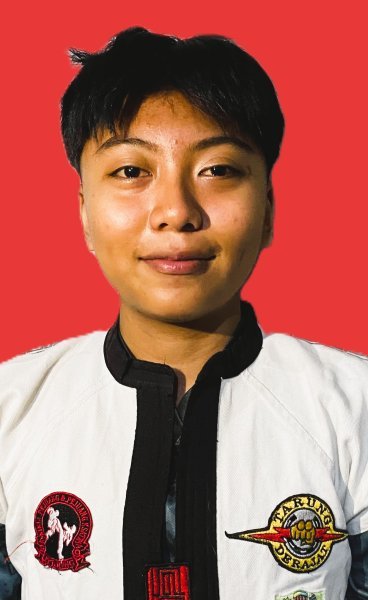 Nikta Azura Askadina, pelatih TARUNG DERAJAT