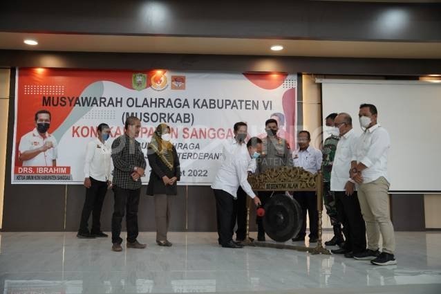 Wakil Bupati Sanggau Yohanes Ontot Buka Musyawarah Olahraga Kabupaten VI KONI Kabupaten Sanggau